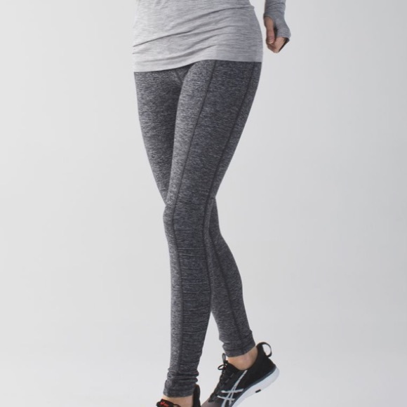 Lululemon Run: Turn Around Tight
Heathered Black - Picture 2 of 10